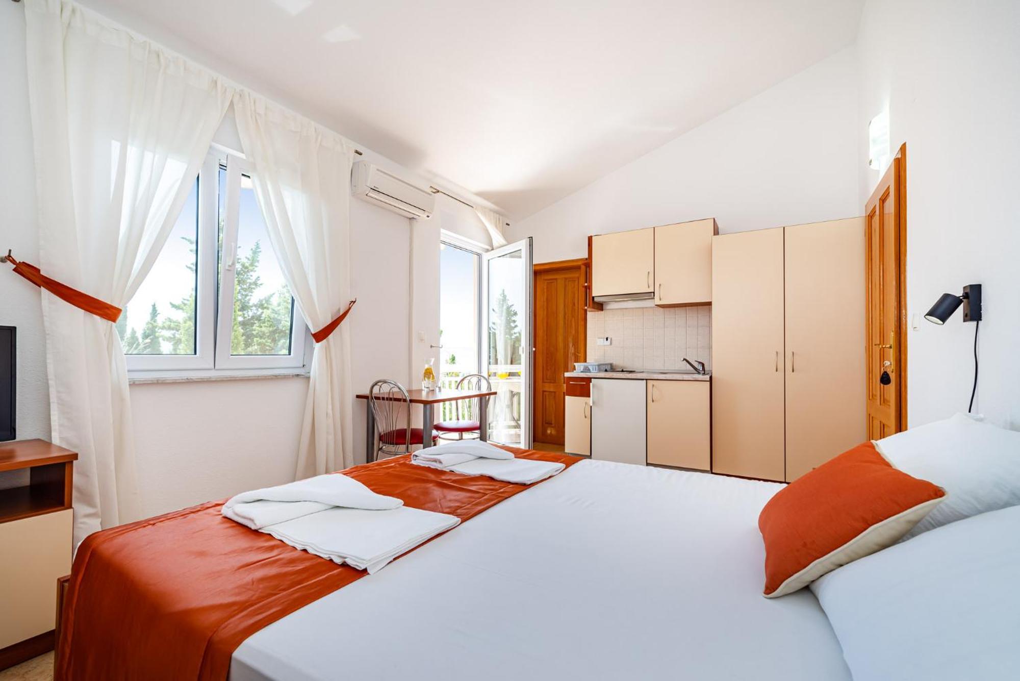Apartments Prkacin 2 Starigrad Paklenica Esterno foto